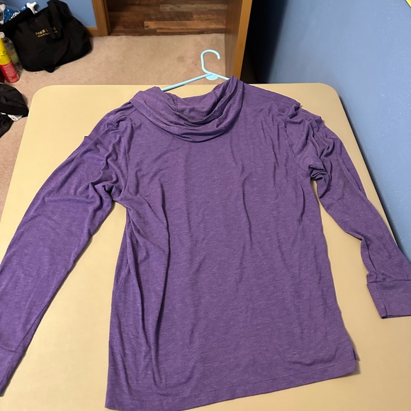 Purple G2OH “Believe in yourself” with unicorn design hooded pullover T-shirt - Picture 5 of 5